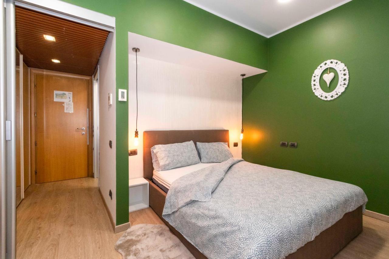 Enjoy Room- Appartamento Con Parcheggio Gratuito E Colazione Deliziosa ! Turijn Buitenkant foto